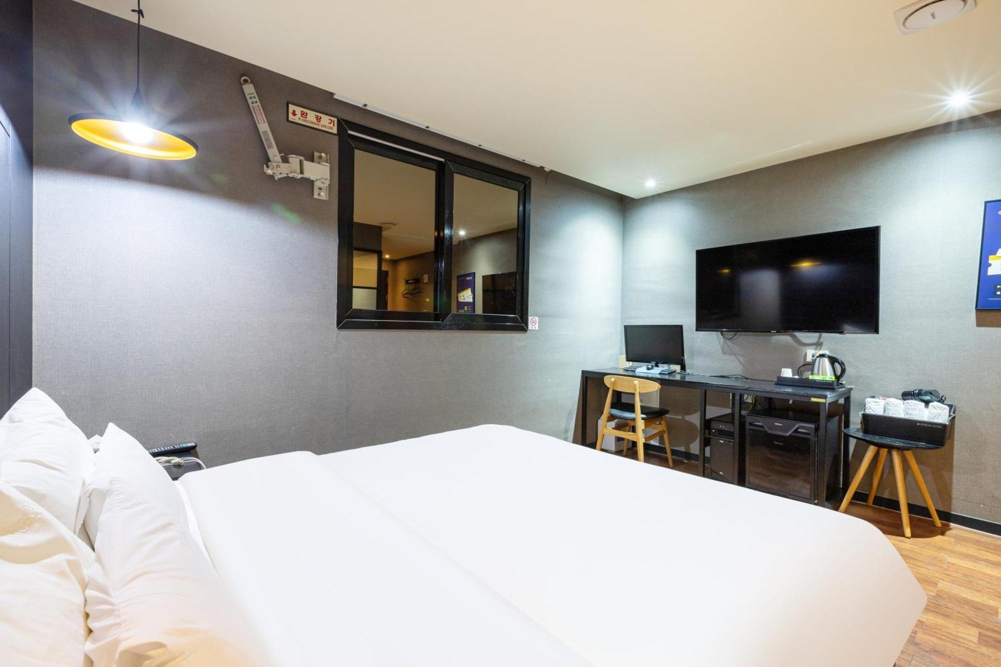 Dublin Hotel Busan Exterior photo